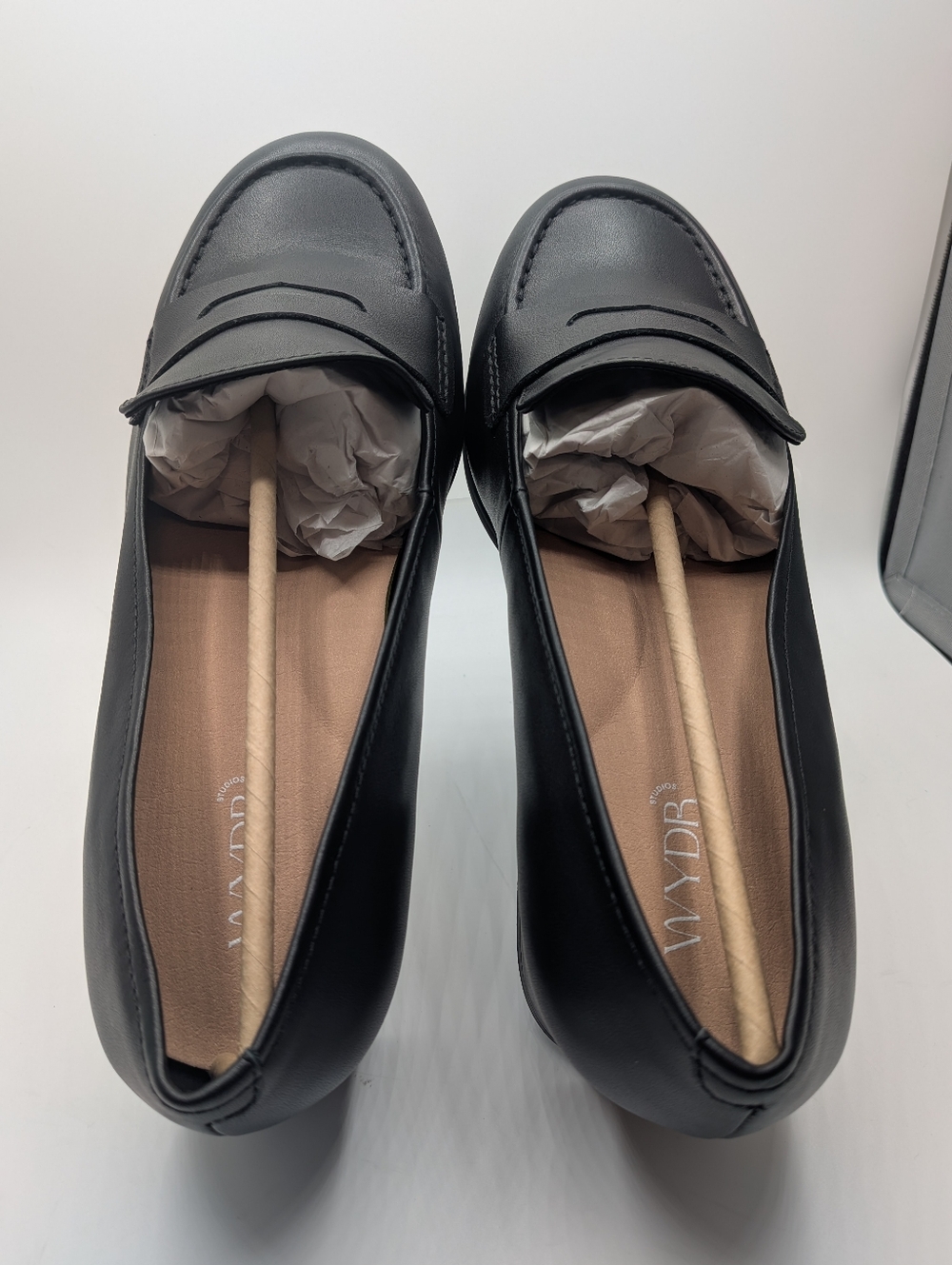 Low Heel Loafers NWB- 10WW-Black - Picture 10 of 15